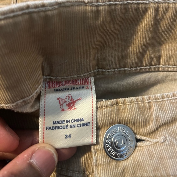 Brand New True Religion pants 
34/30
Has very light corduroys 
Suppa Comfortable - Picture 4 of 4